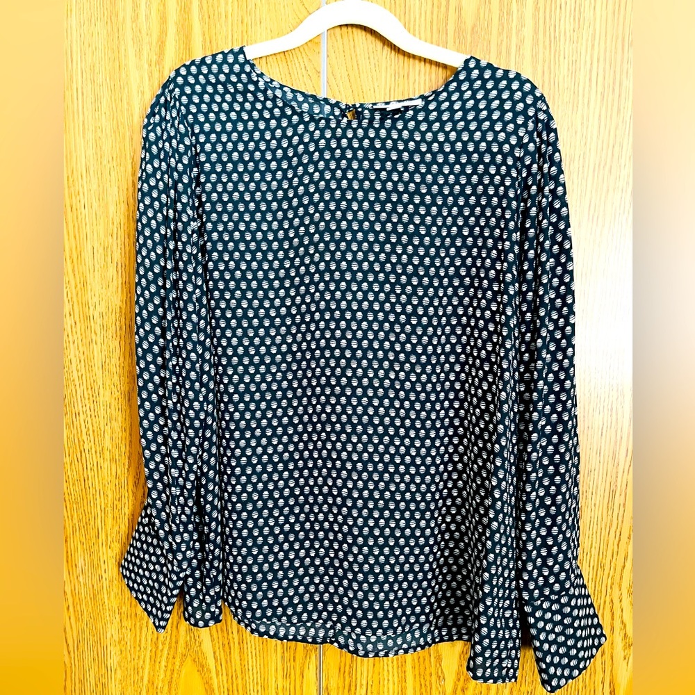 Prologue Black with white round pattern Blouse.